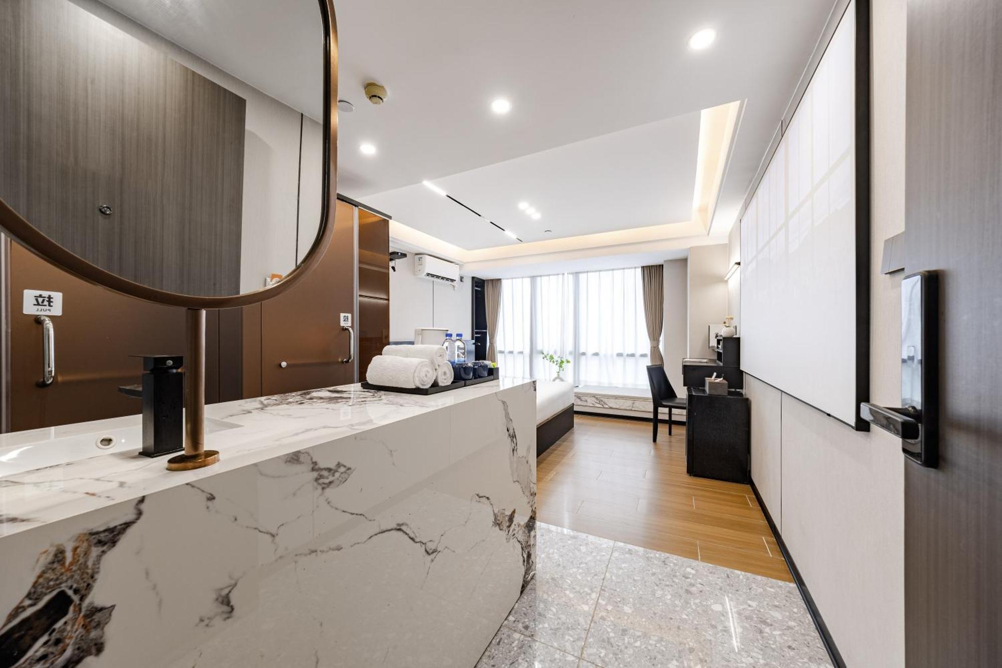 Yu Manju High-Floor Huge-Screen Audiovisual Hotel-Guangzhou Tower Zhujiang New Town Sports West Road Branch Kültér fotó